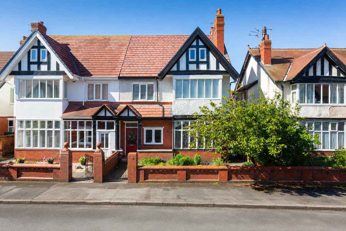 Park Road, Lytham St Annes, FY8