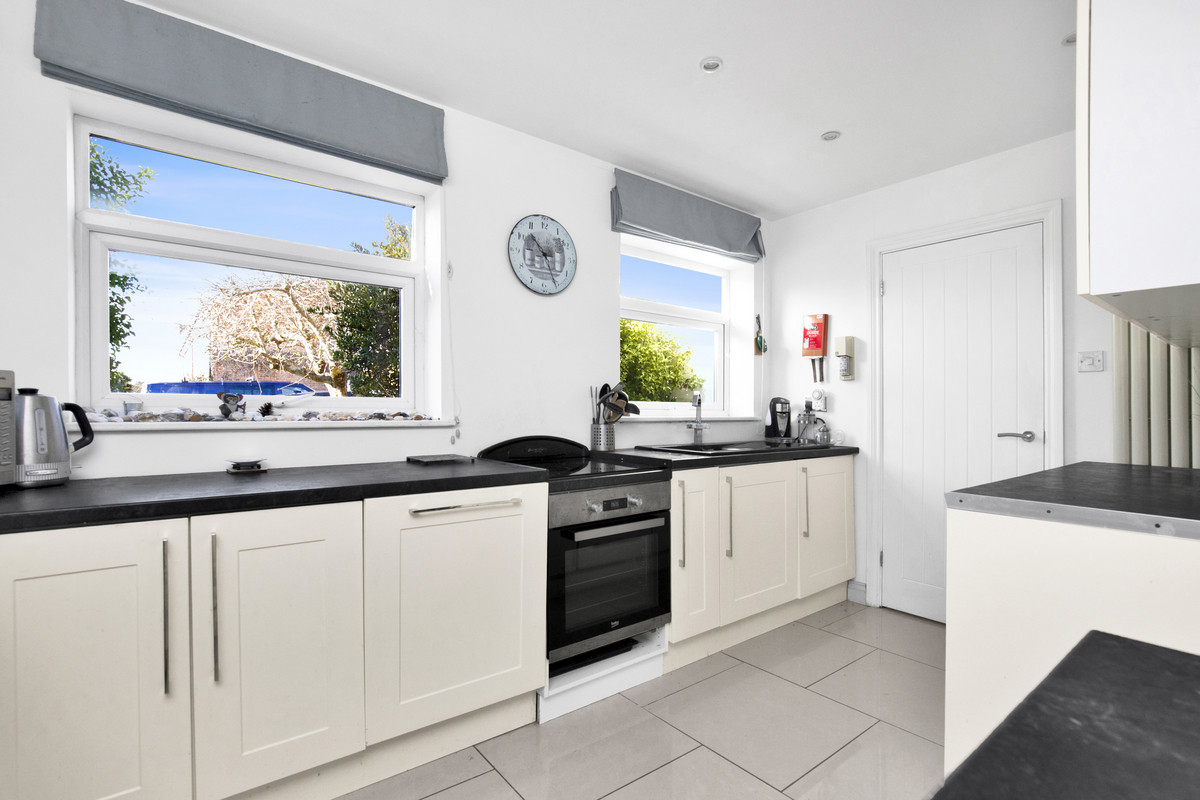 Locksash Close, West Wittering, photo 6