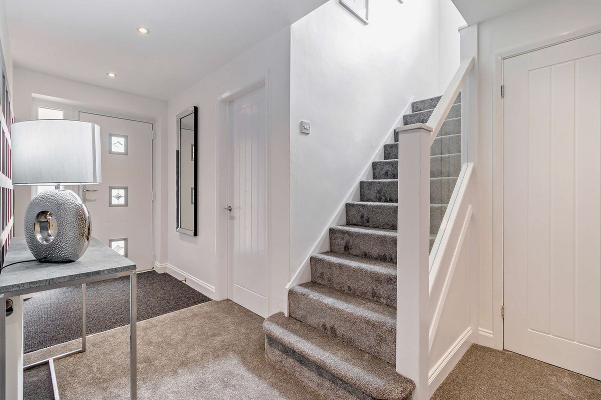 Dene Close, Doncaster, DN10, photo 3