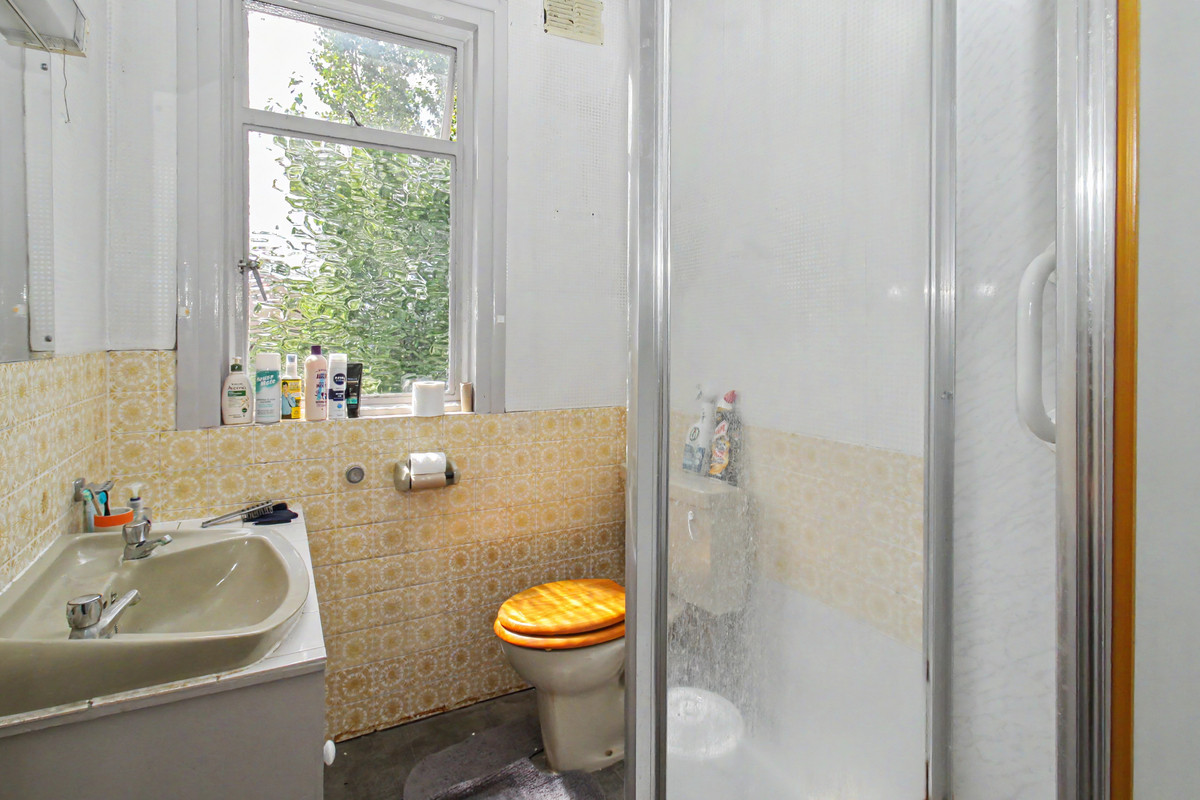 Lichfield Road, London, E6, photo 8