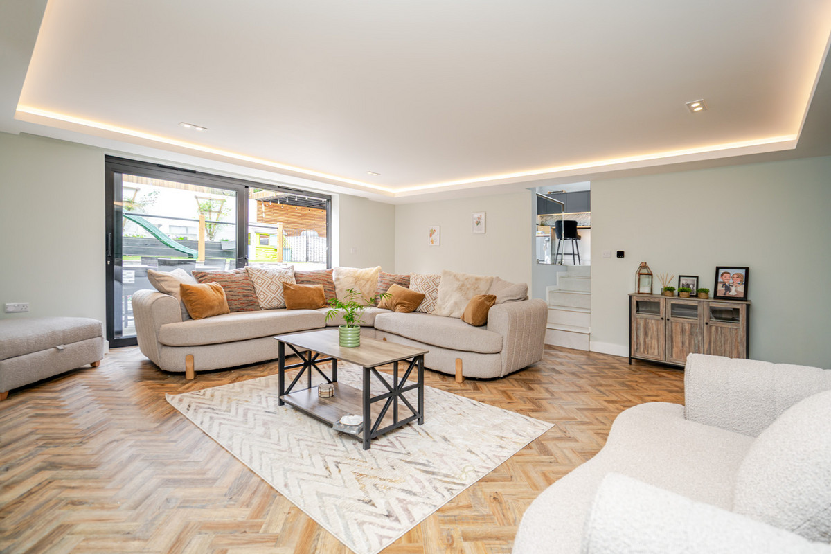 Church Hill, Aspley Guise MK17, photo 16