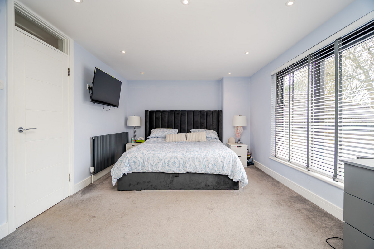 Church Hill, Aspley Guise MK17, photo 31