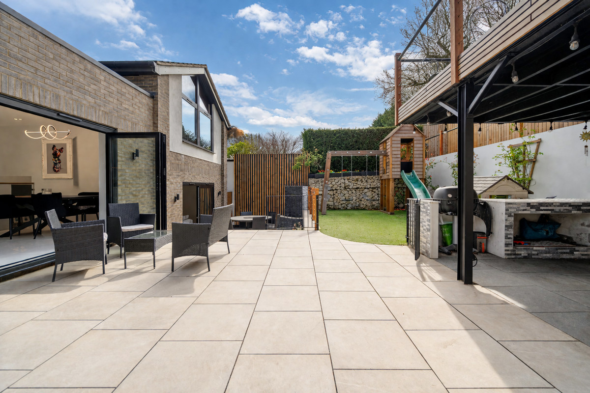 Church Hill, Aspley Guise MK17, photo 36