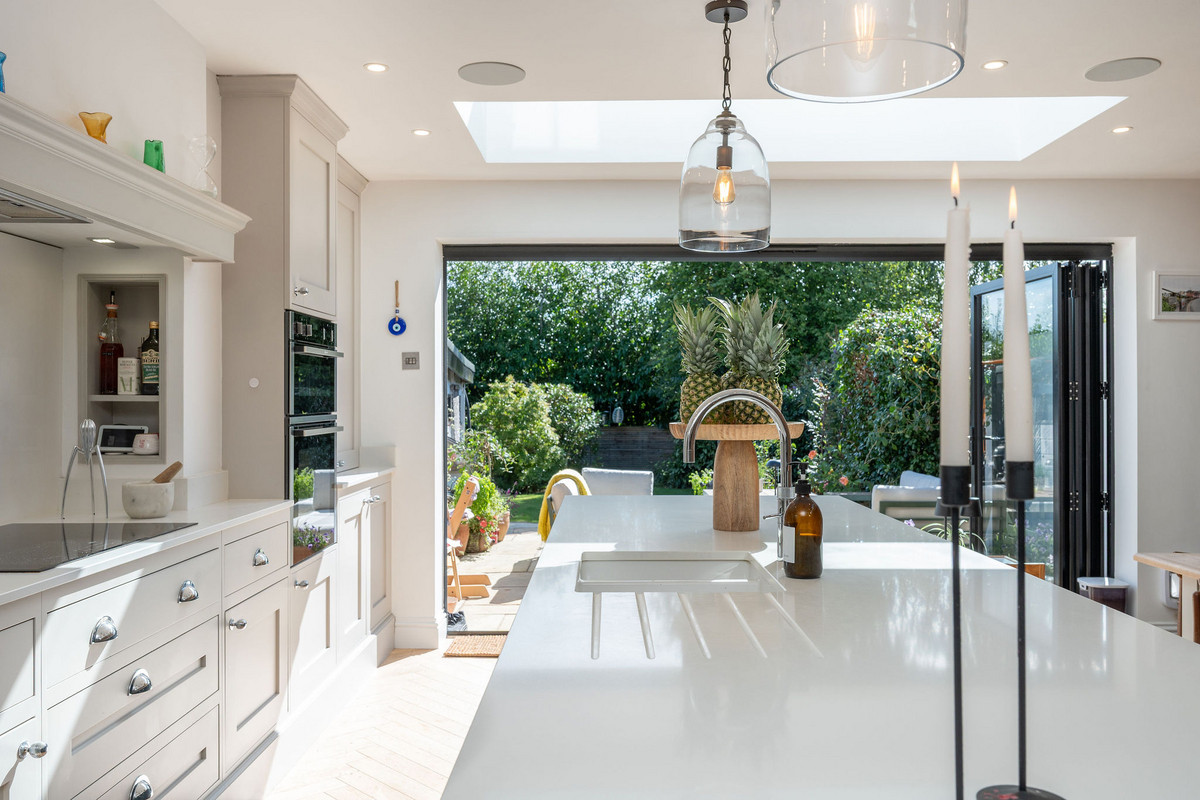 Hill Mead, Horsham, RH12, photo 5