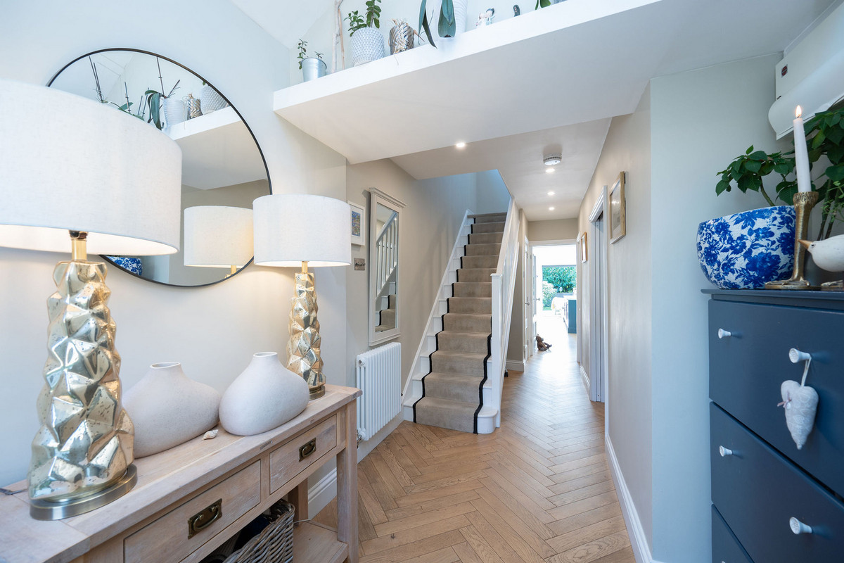 Hill Mead, Horsham, RH12, photo 35