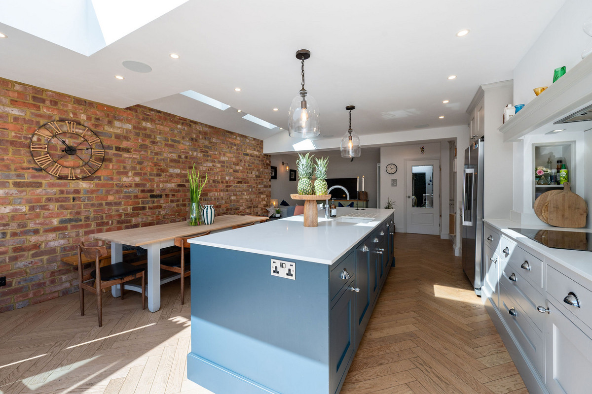 Hill Mead, Horsham, RH12, photo 16