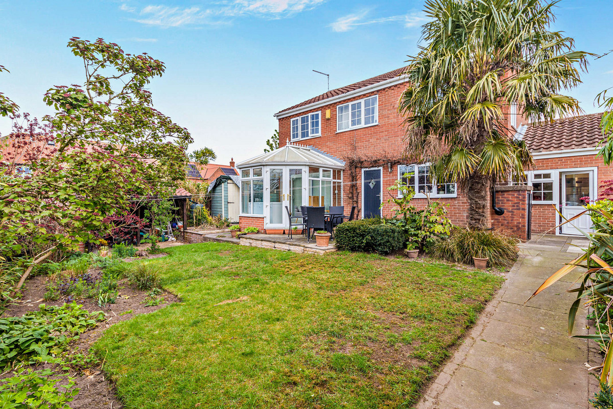 Dene Close, Doncaster, DN10, photo 6