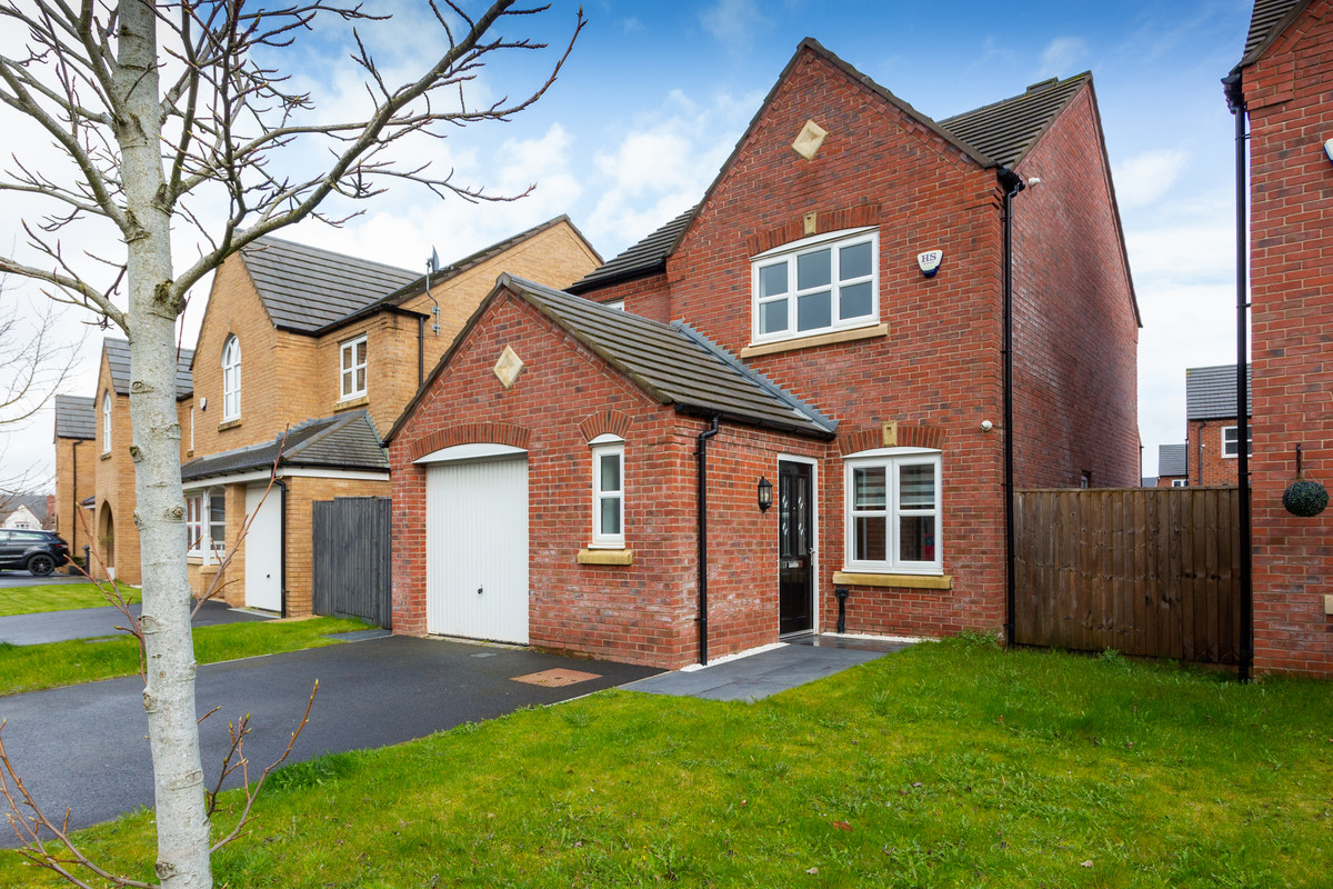 Lyme Road, Penwortham, PR1