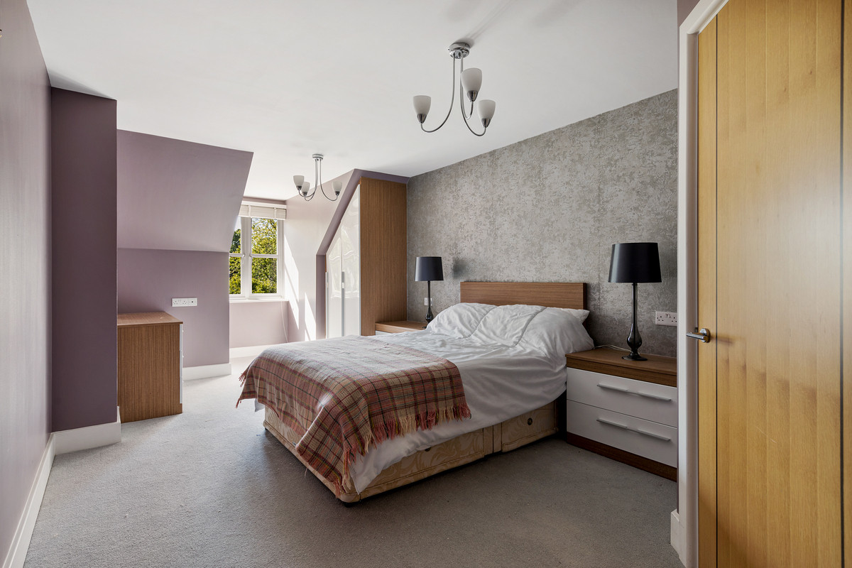 Stewart Court, Epping, CM16, photo 6