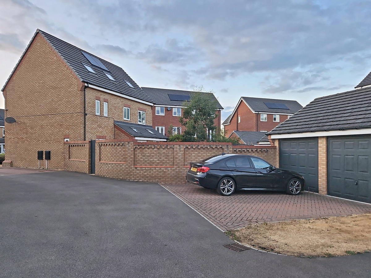 Bradfield Way, Rotherham, S60, photo 2