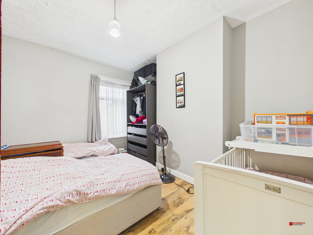 Wellington Street West, Salford, M7, photo 12