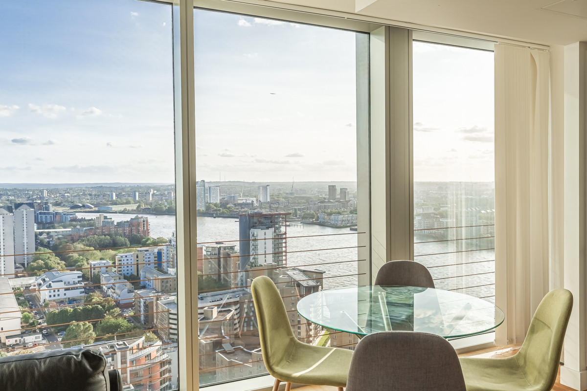 Landmark West Tower London E14, photo 5