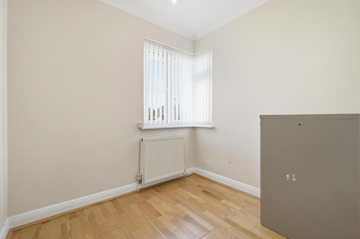 The Meadway, Loughton, IG10, photo 17