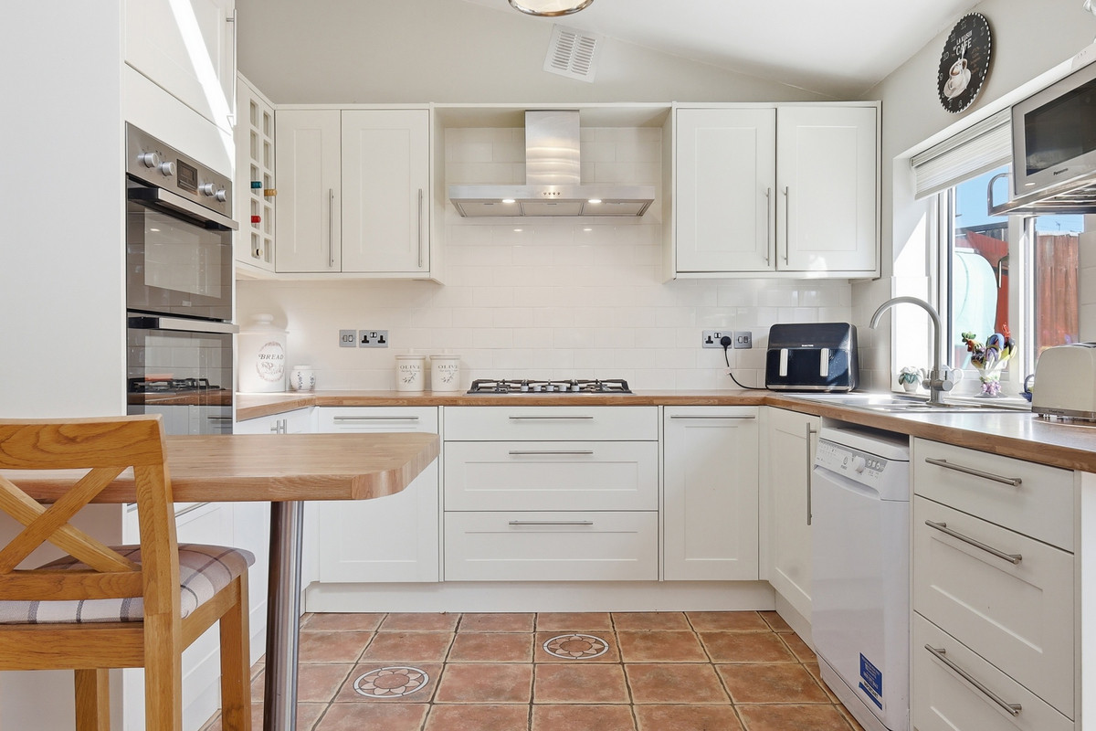 The Meadway, Loughton, IG10, photo 10