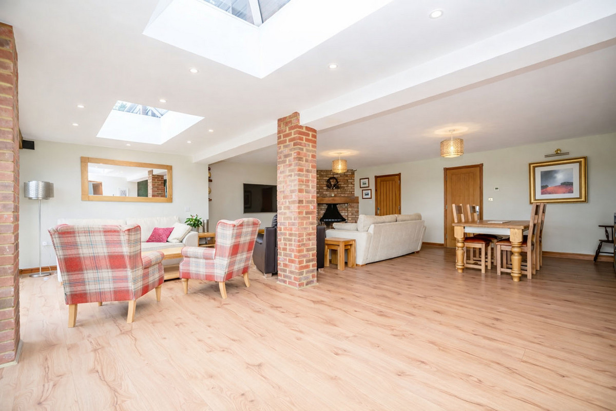 Pyms Stables, Newport Pagnell, MK16, photo 15