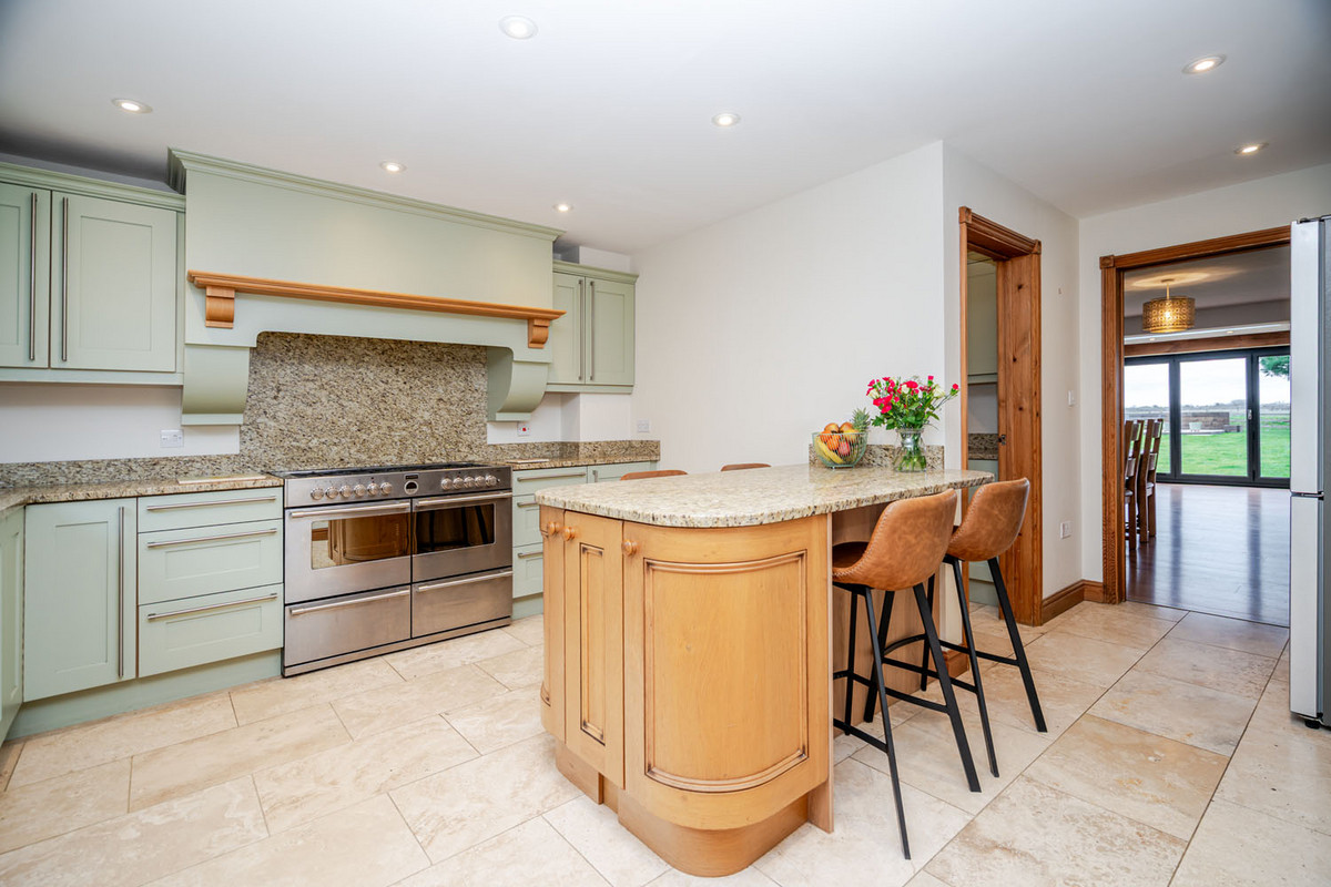 Pyms Stables, Newport Pagnell, MK16, photo 8
