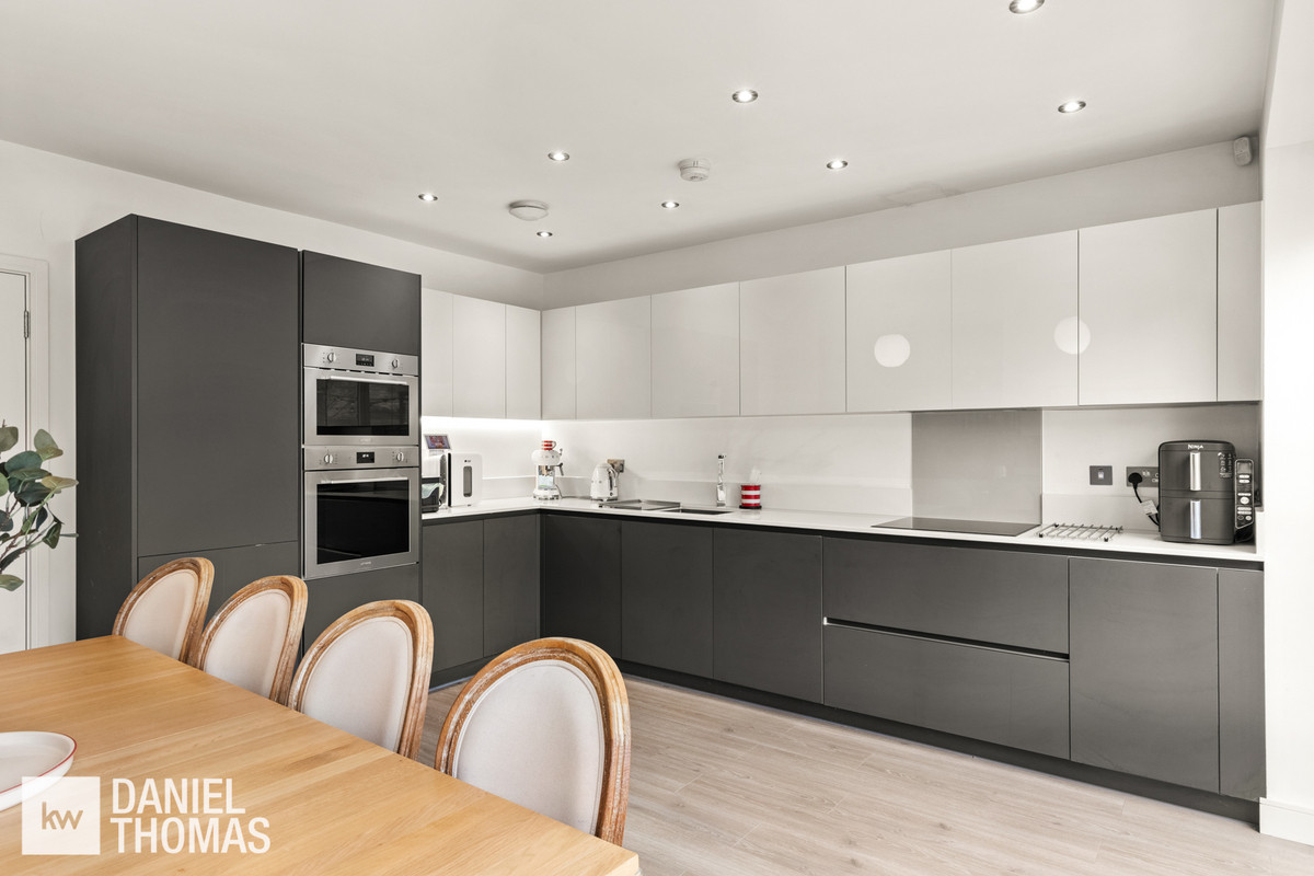 Willow Tree Drive, Waltham Cross, EN8, photo 6