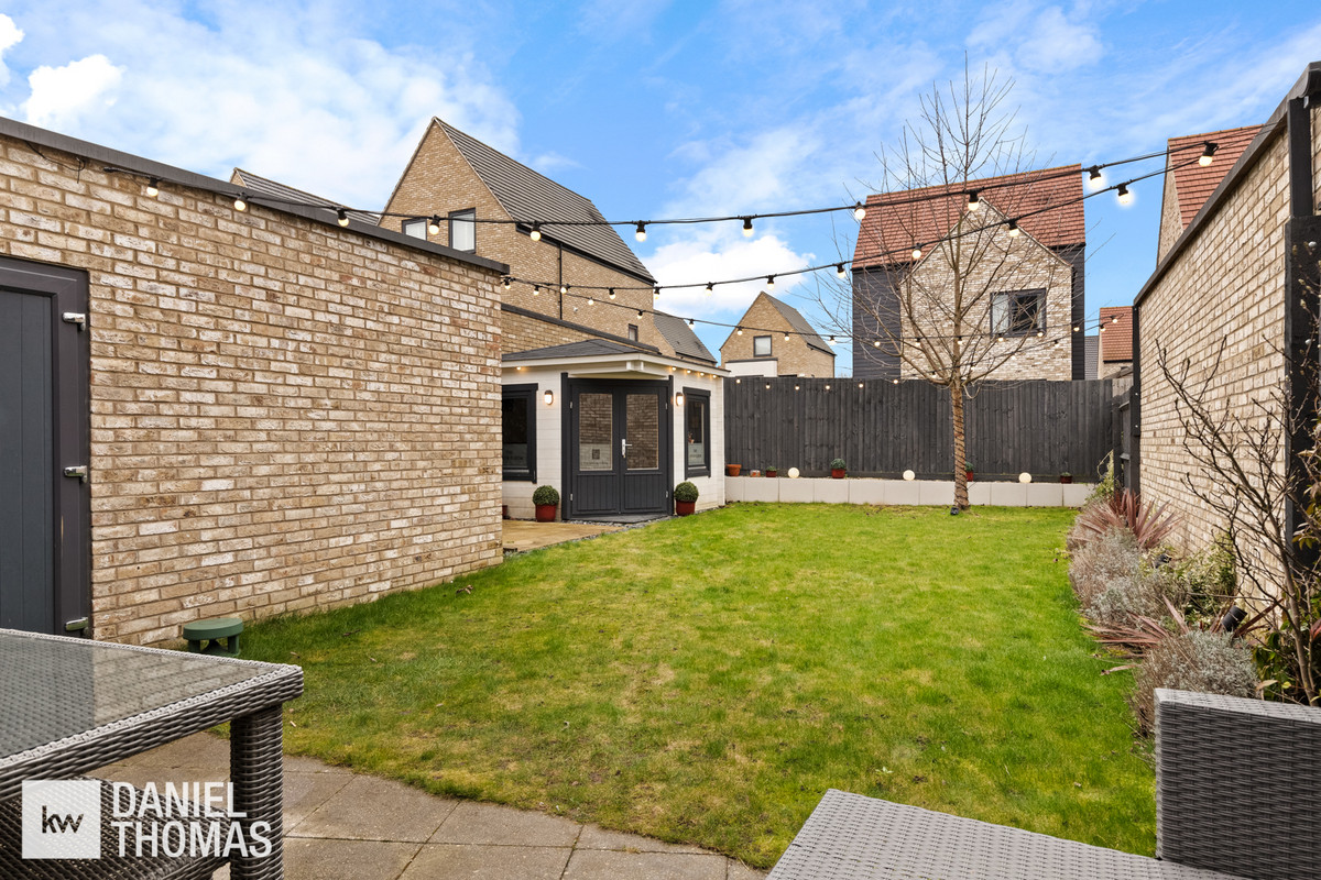 Willow Tree Drive, Waltham Cross, EN8, photo 25