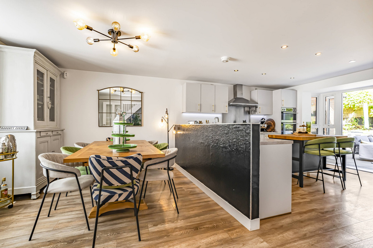 Langmore Lane, Lindfield, RH16, photo 25