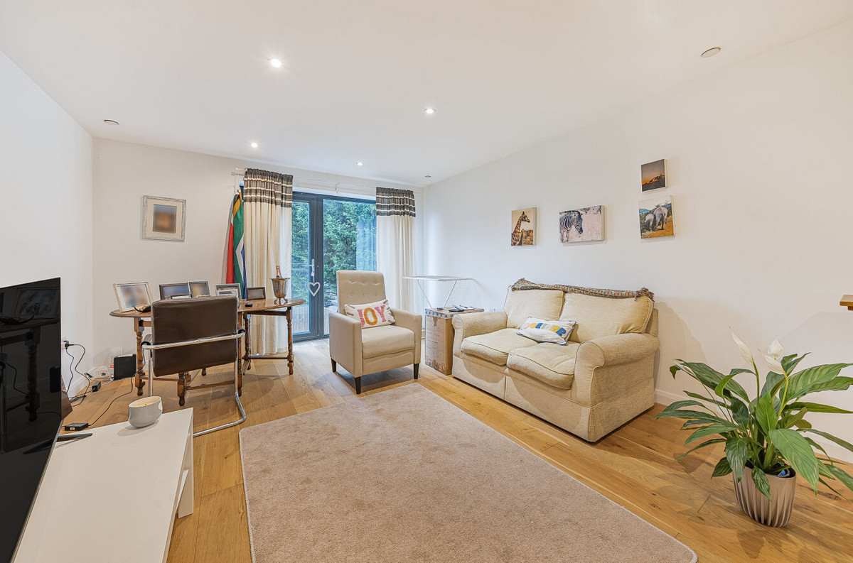 High Street, New Malden, KT3 4, photo 4
