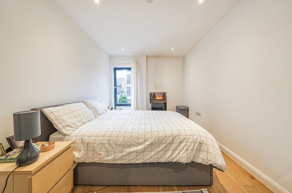 High Street, New Malden, KT3 4, photo 7