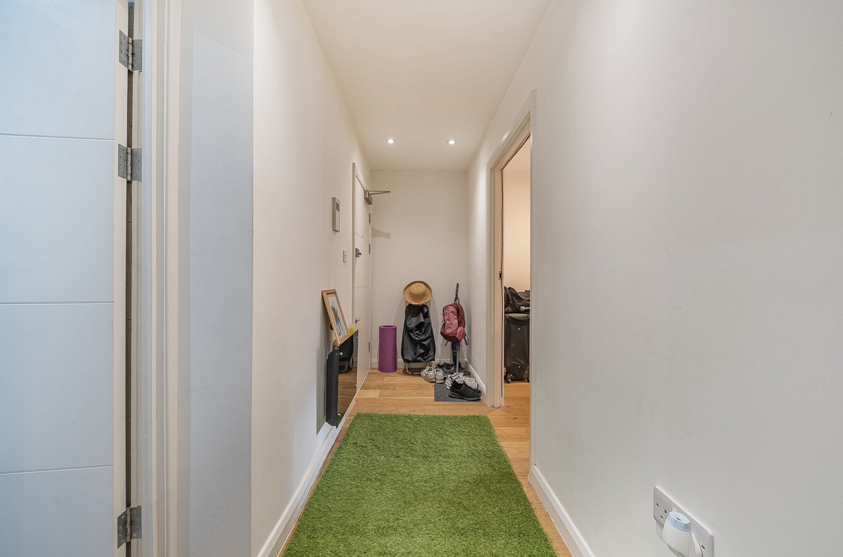 High Street, New Malden, KT3 4, photo 6