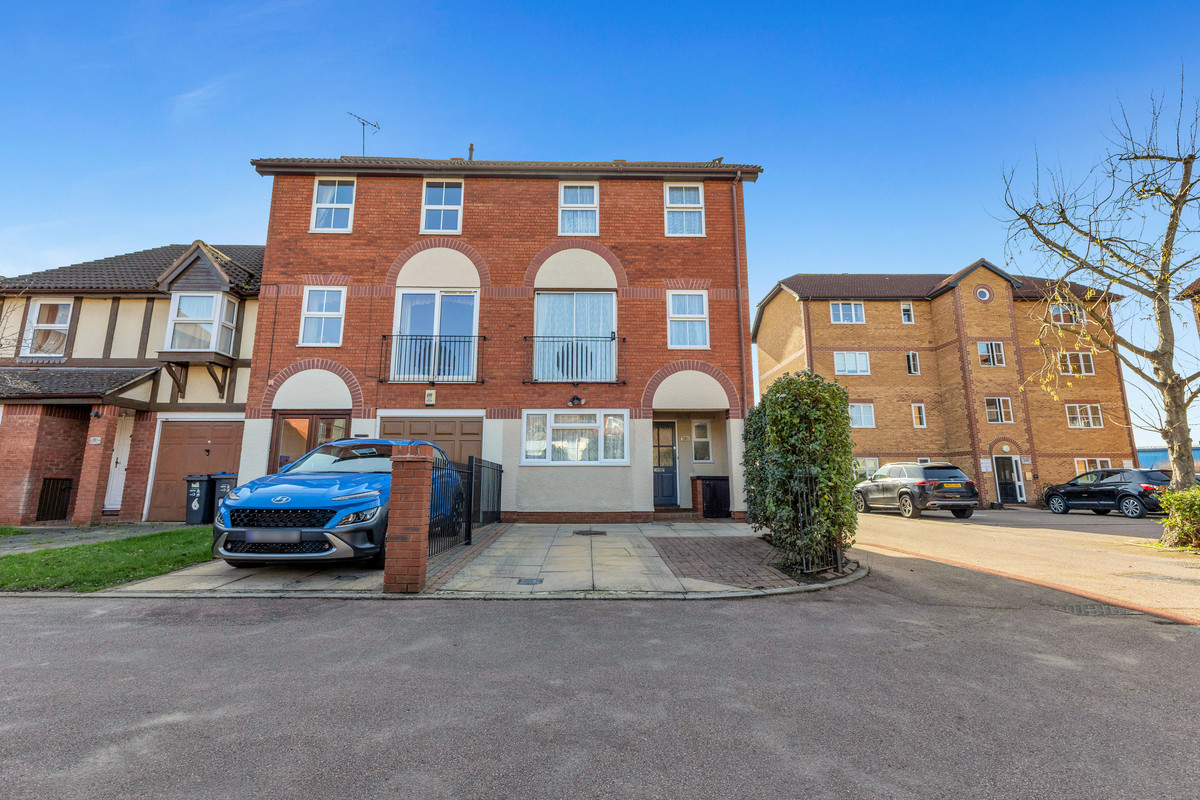 Cameron Square, Mitcham, CR4, photo 4