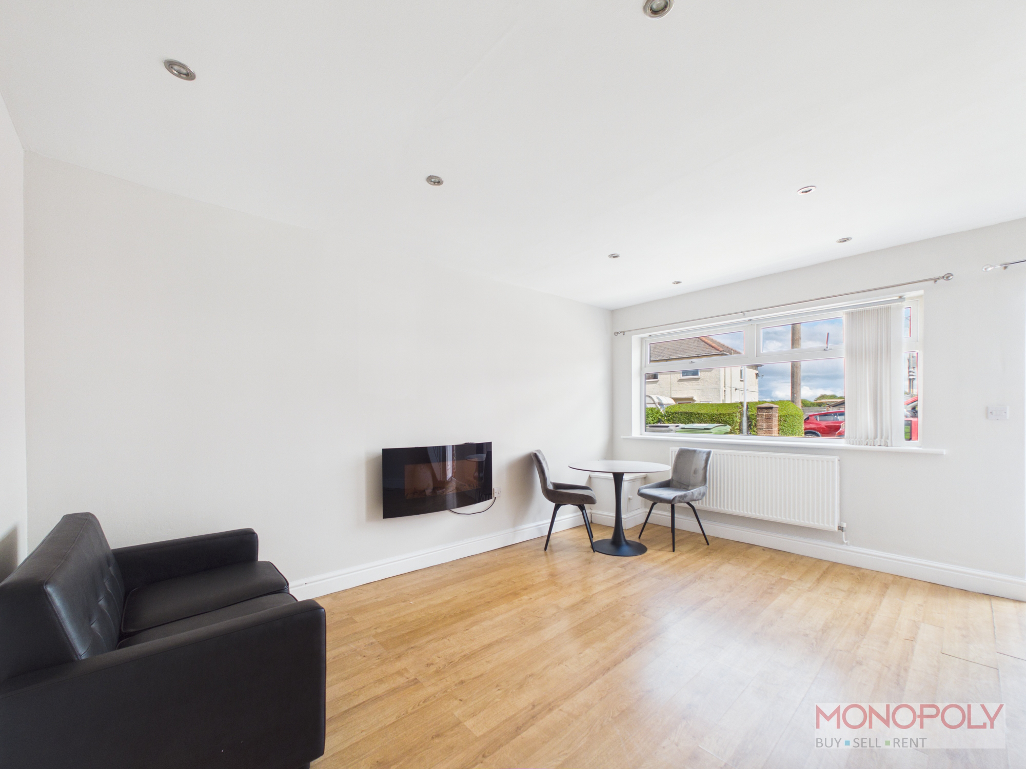 Clayton Road, Pentre Broughton, LL11, photo 2