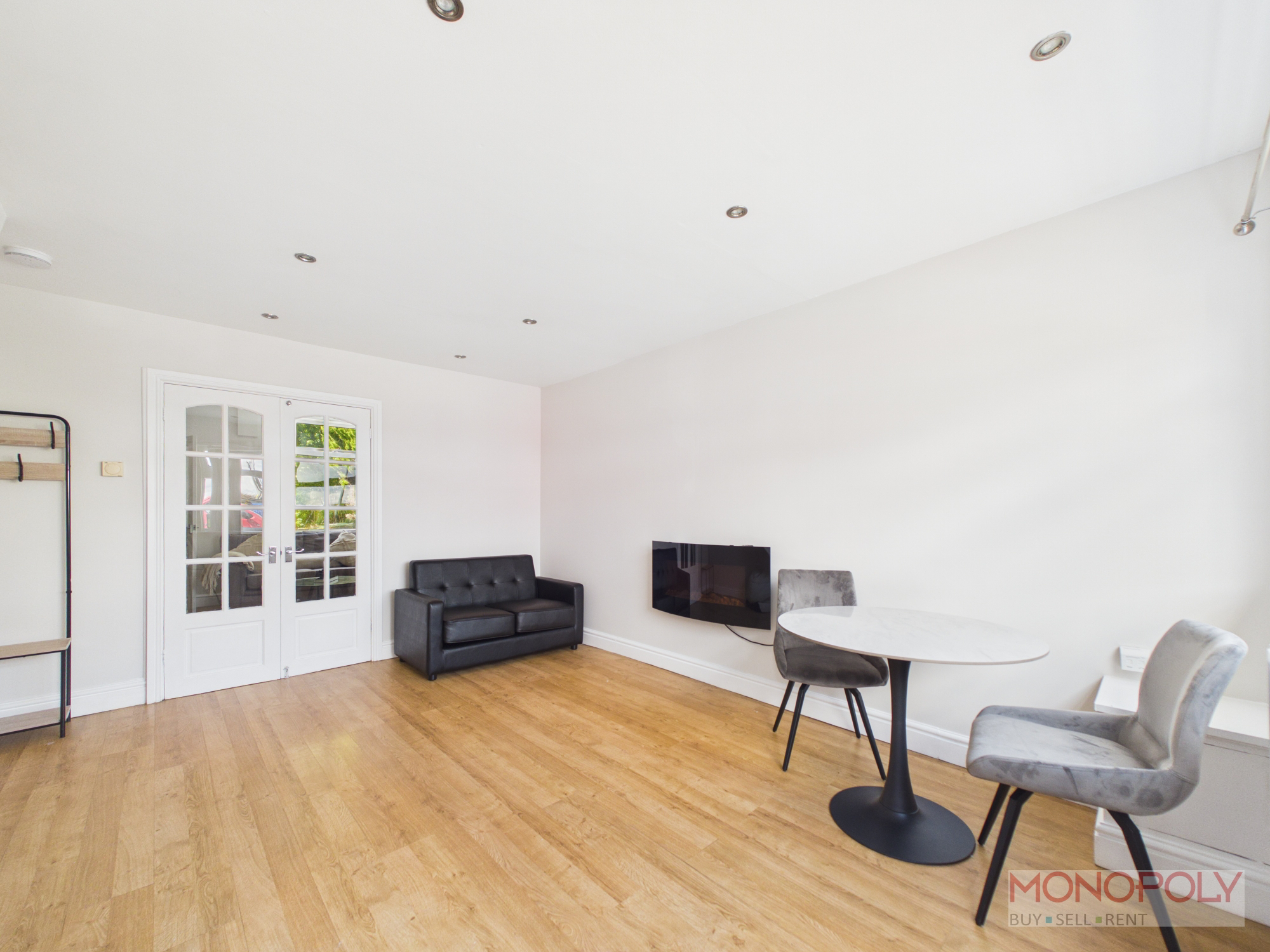 Clayton Road, Pentre Broughton, LL11, photo 3