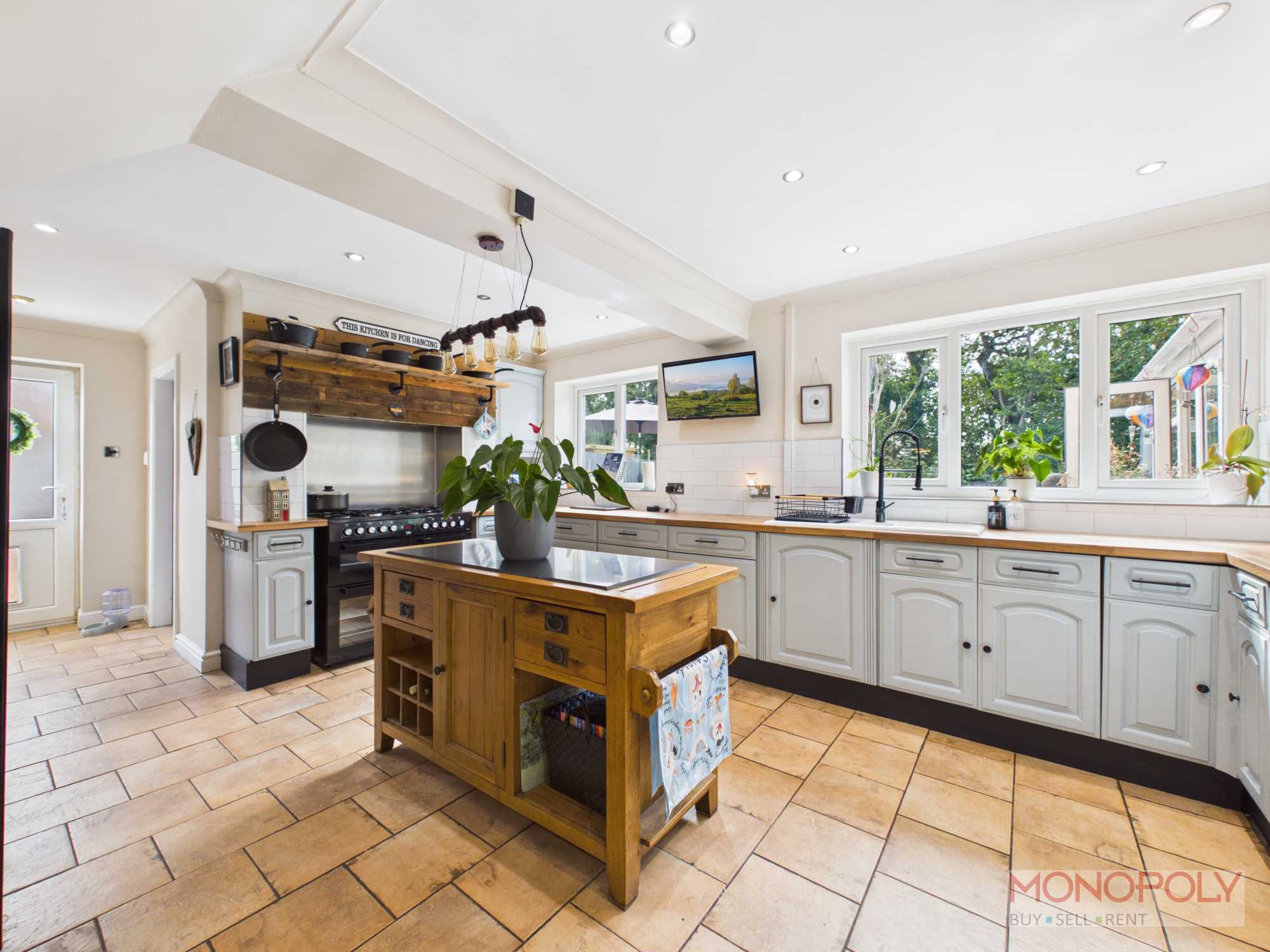 Linden Grove, Llay, LL12, photo 2