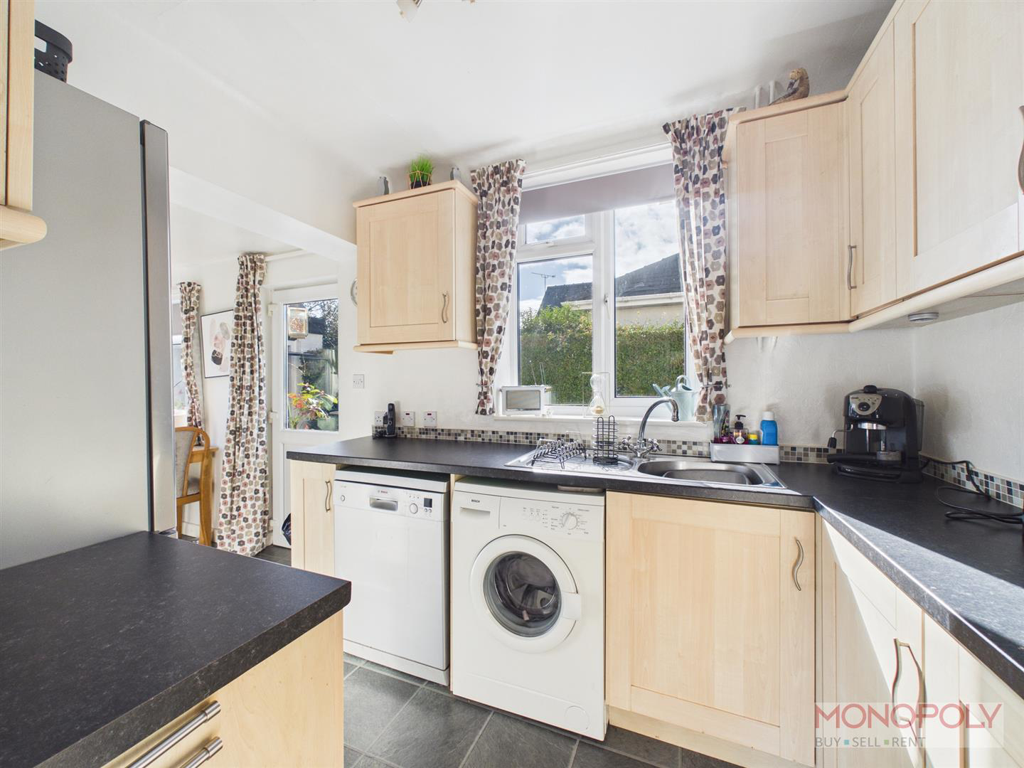 Croeshowell Lane, Rossett, LL12, photo 9