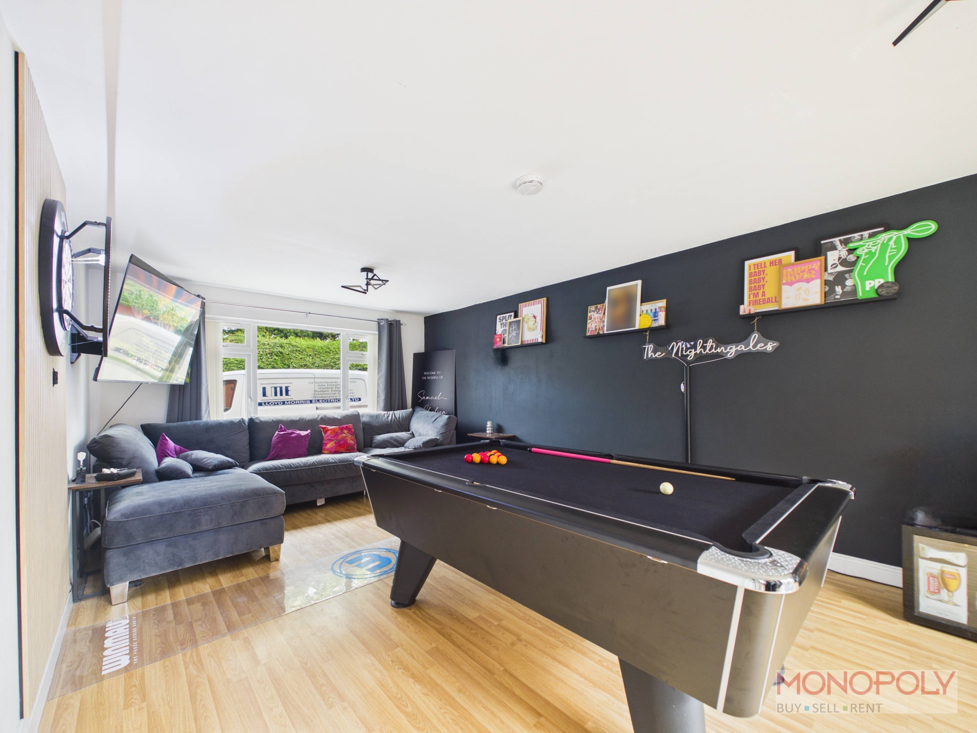 Ffordd Llywelyn, Wrexham, LL12, photo 2