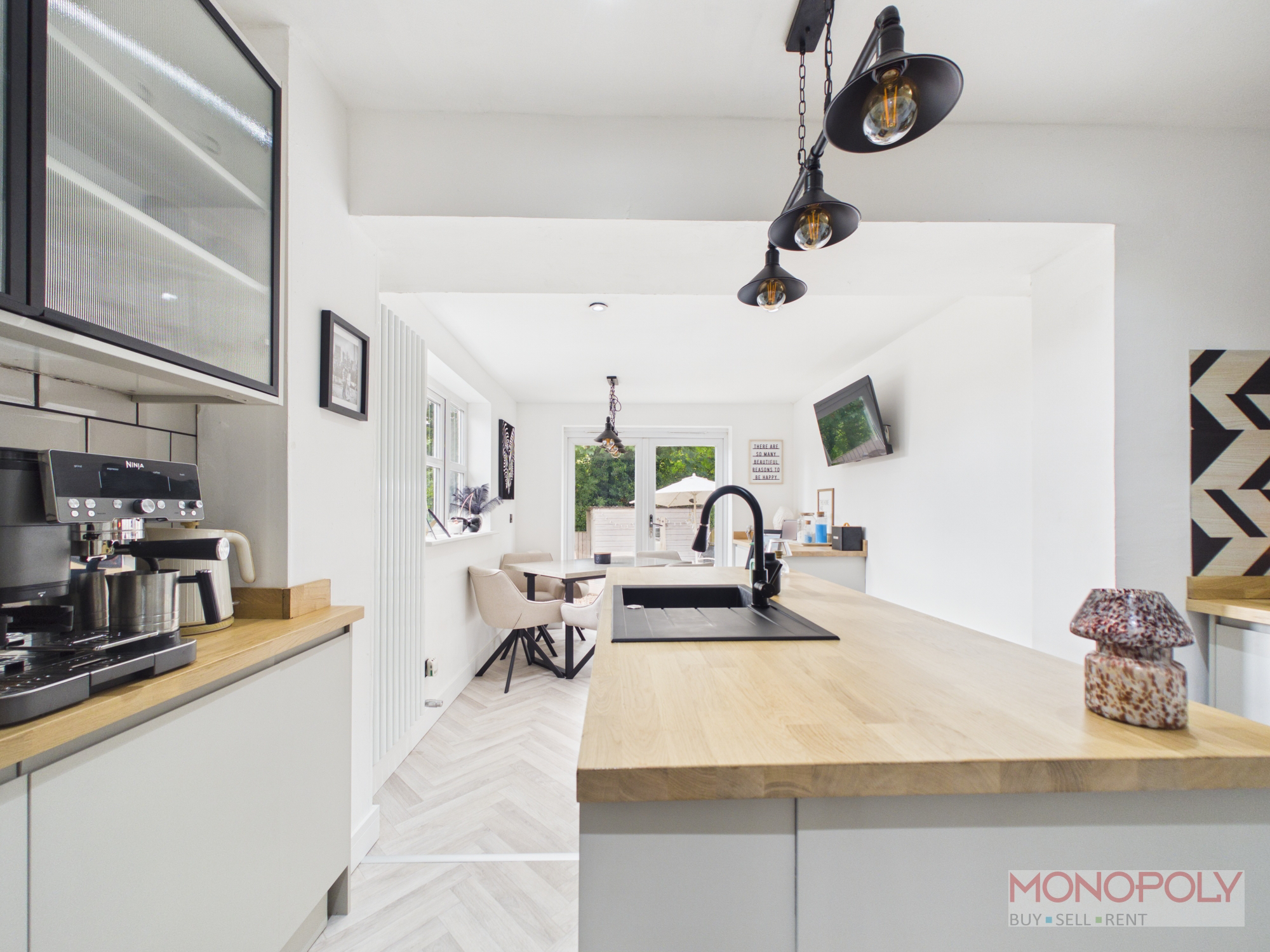 Wrexham Road, Cefn-Y-Bedd, LL12, photo 4