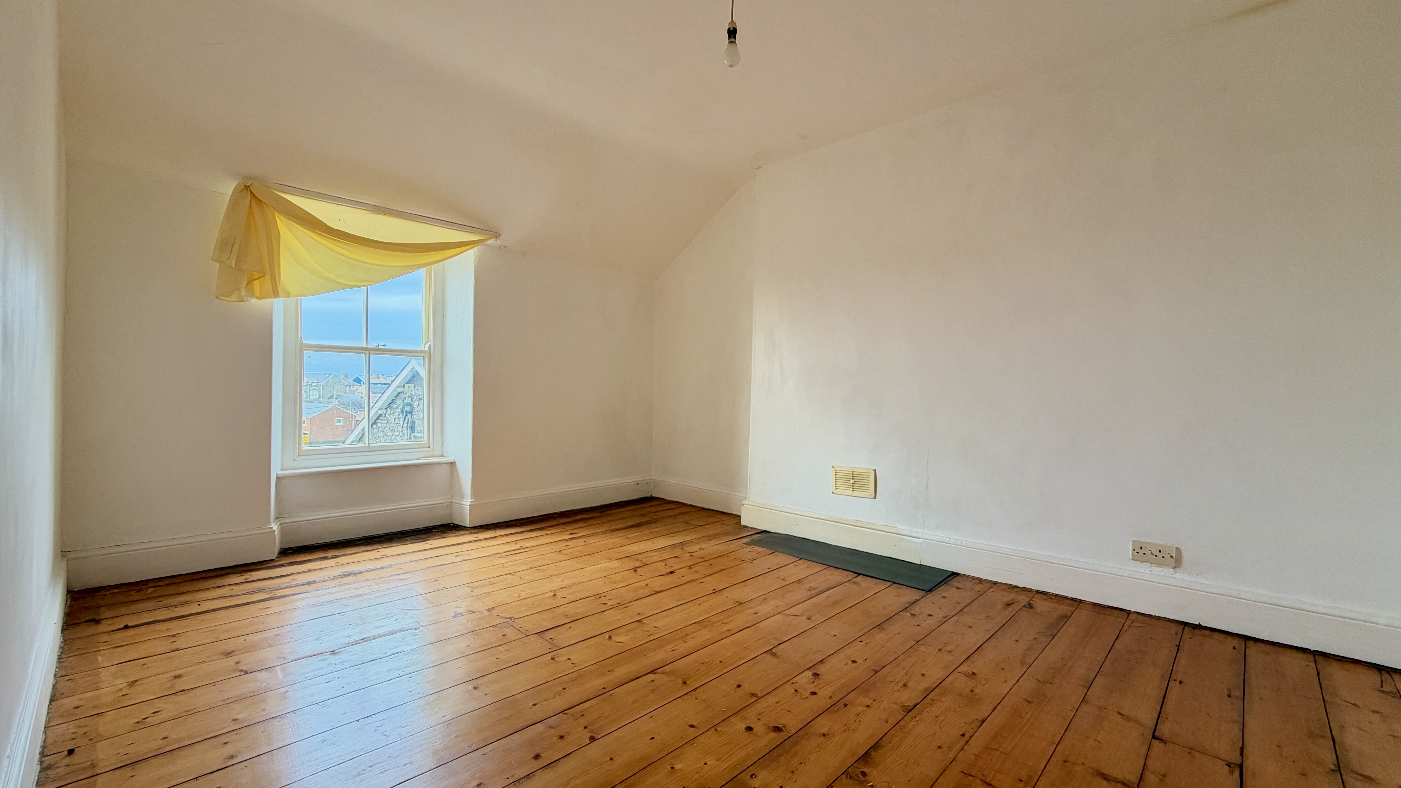 King Edward Street, Barmouth, LL42, photo 10