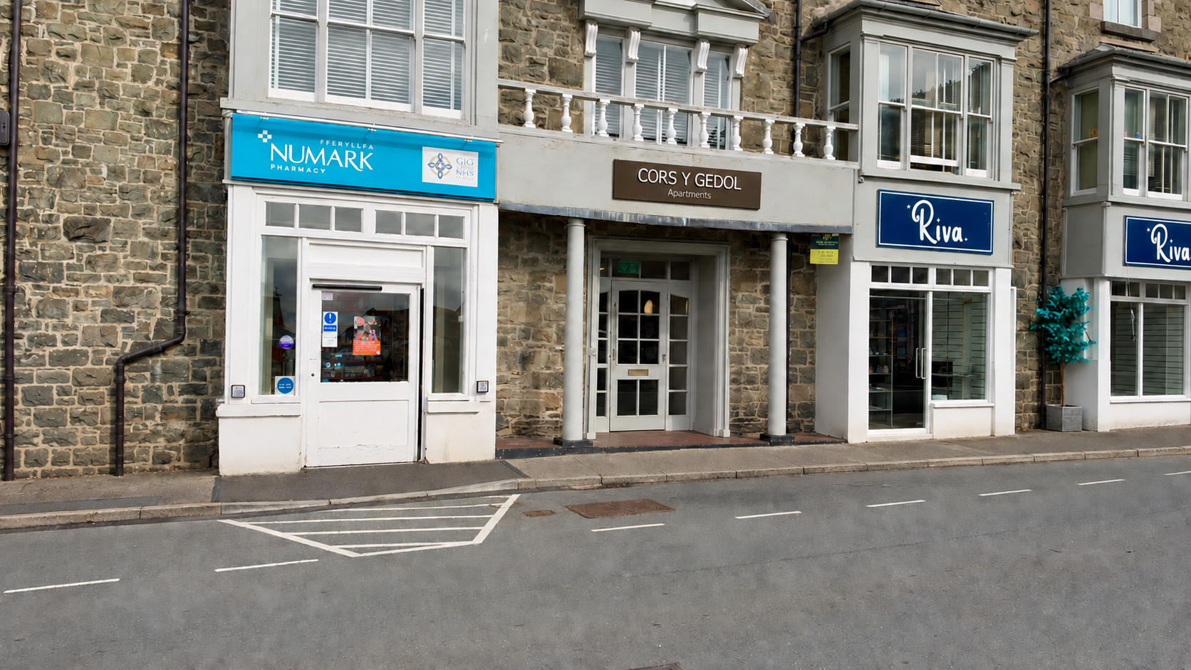 High Street, Barmouth, LL42, photo 8