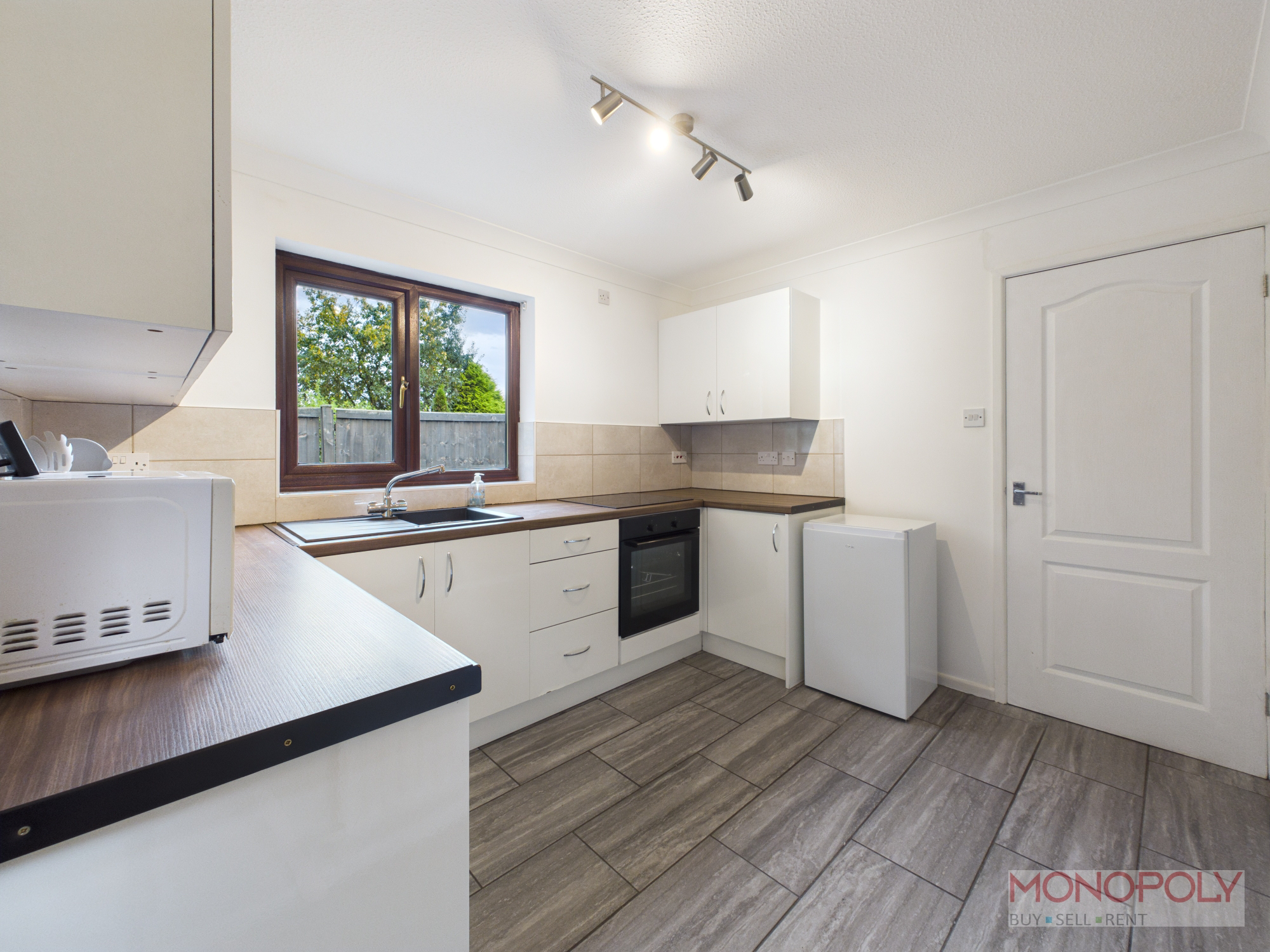 Kings Oak Court, Wrexham, LL13, photo 4