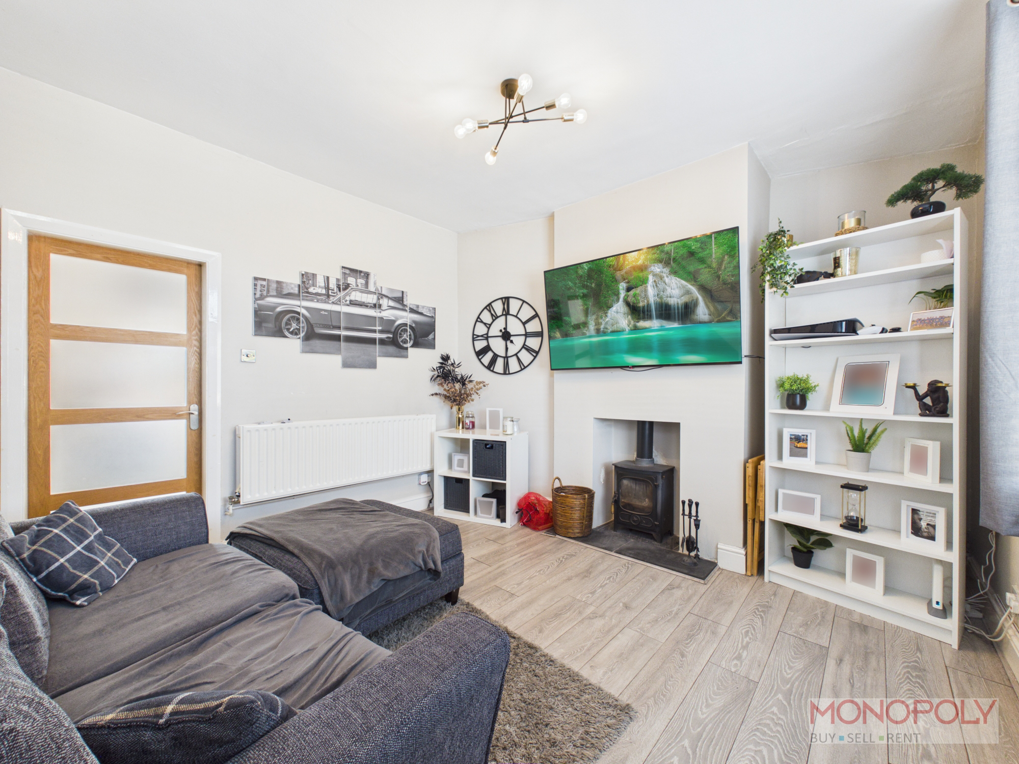 Main Road, Rhosrobin, LL11, photo 4