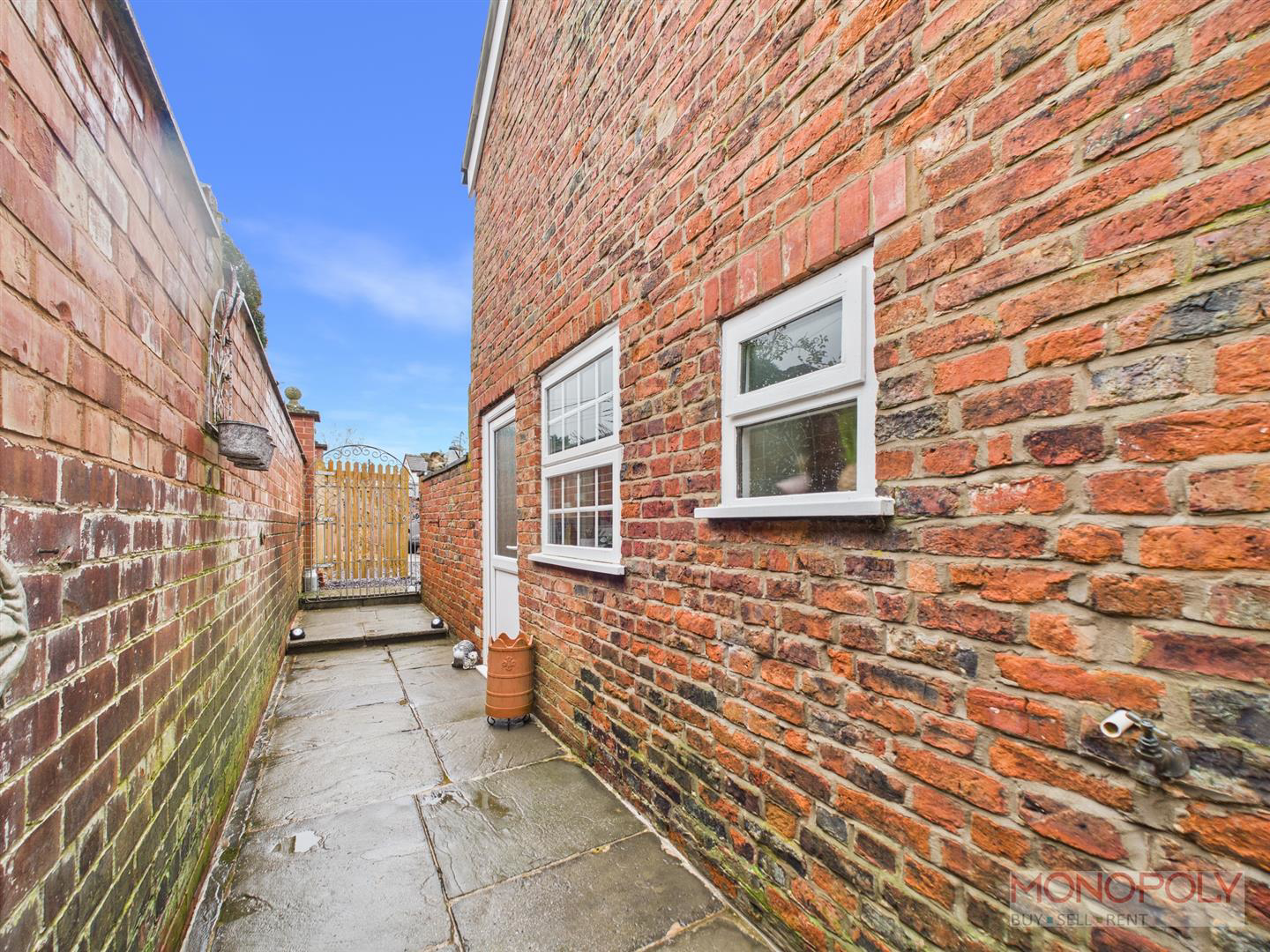 High Street, Overton, LL13, photo 36