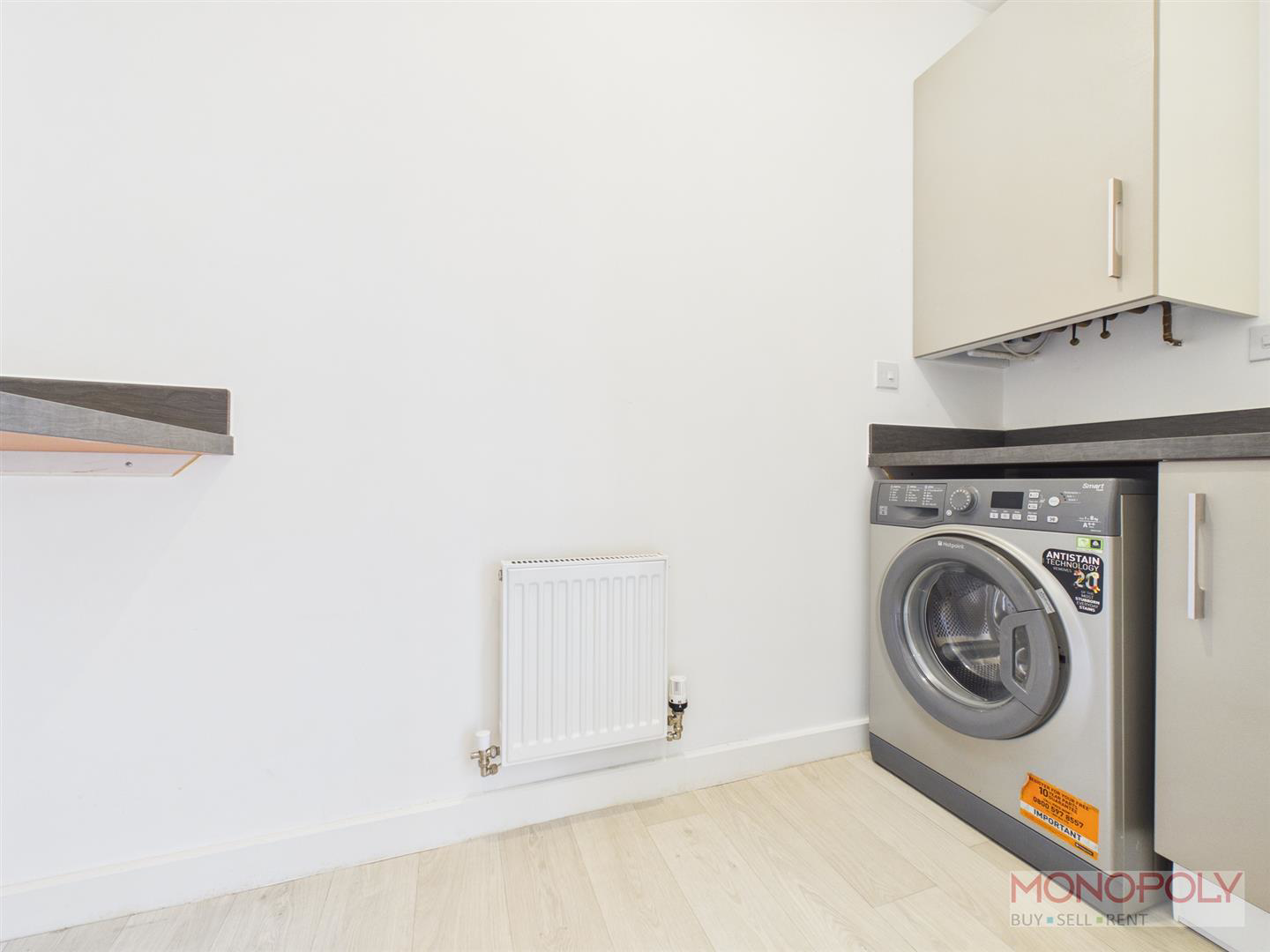 Moss Wood Court, New Broughton, LL11, photo 8