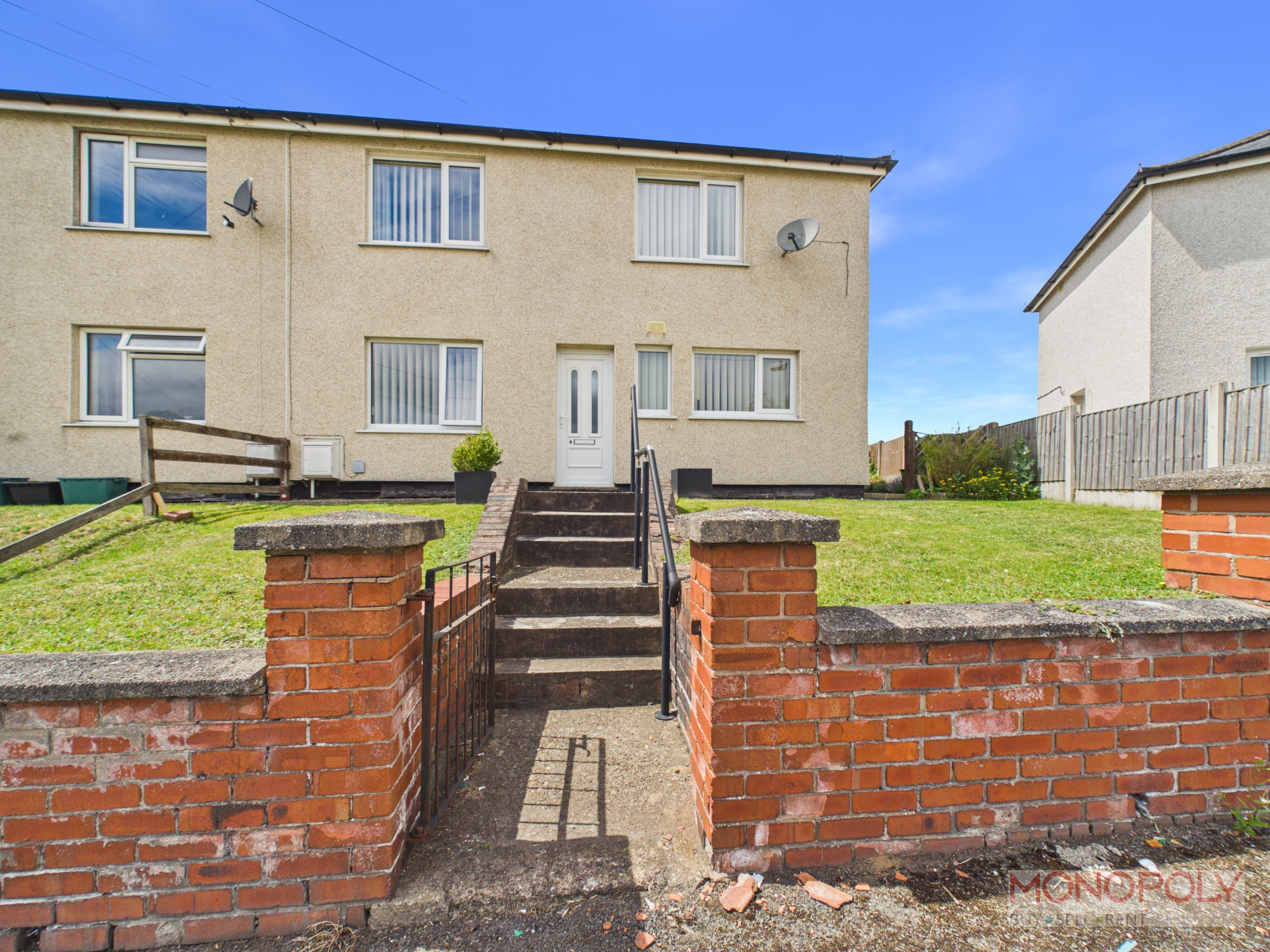 New House Avenue, Llay, LL12
