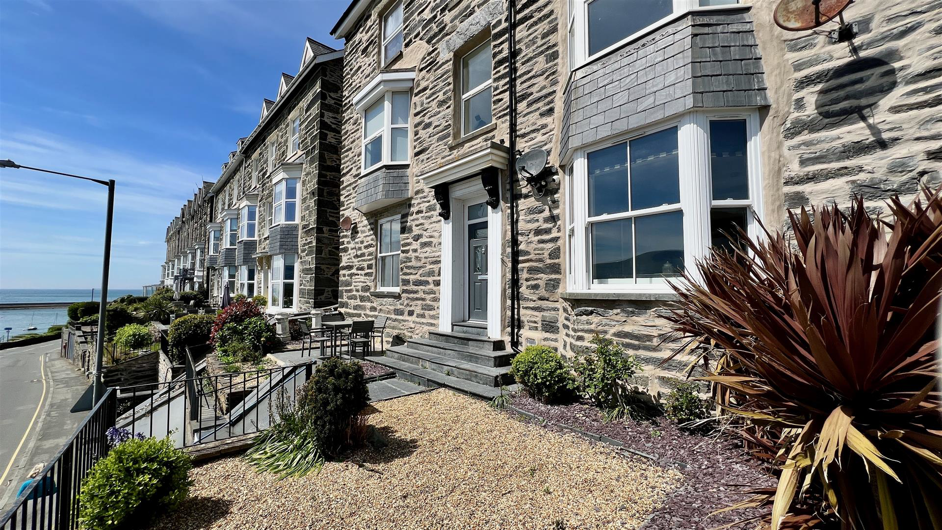 Porkington Terrace, Barmouth, LL42