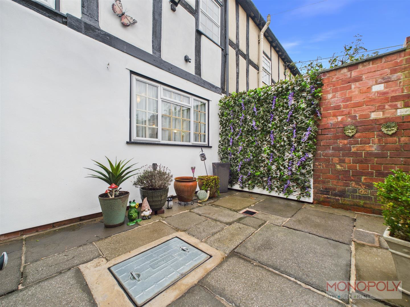 High Street, Overton, LL13, photo 31