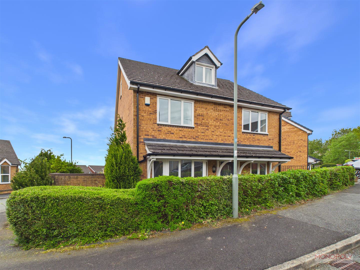 Fox Close, Summerhill, LL11