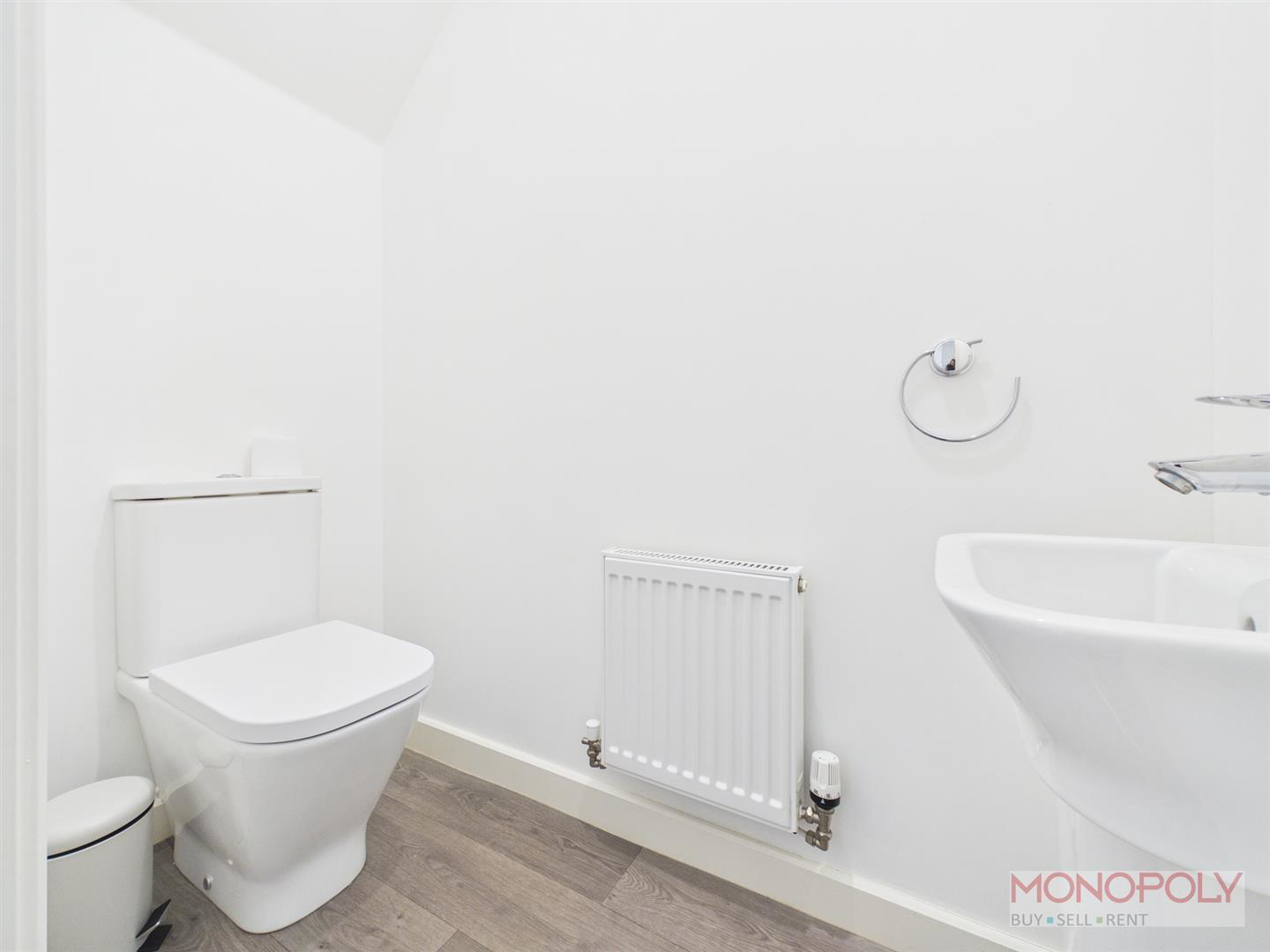 Moss Wood Court, New Broughton, LL11, photo 7