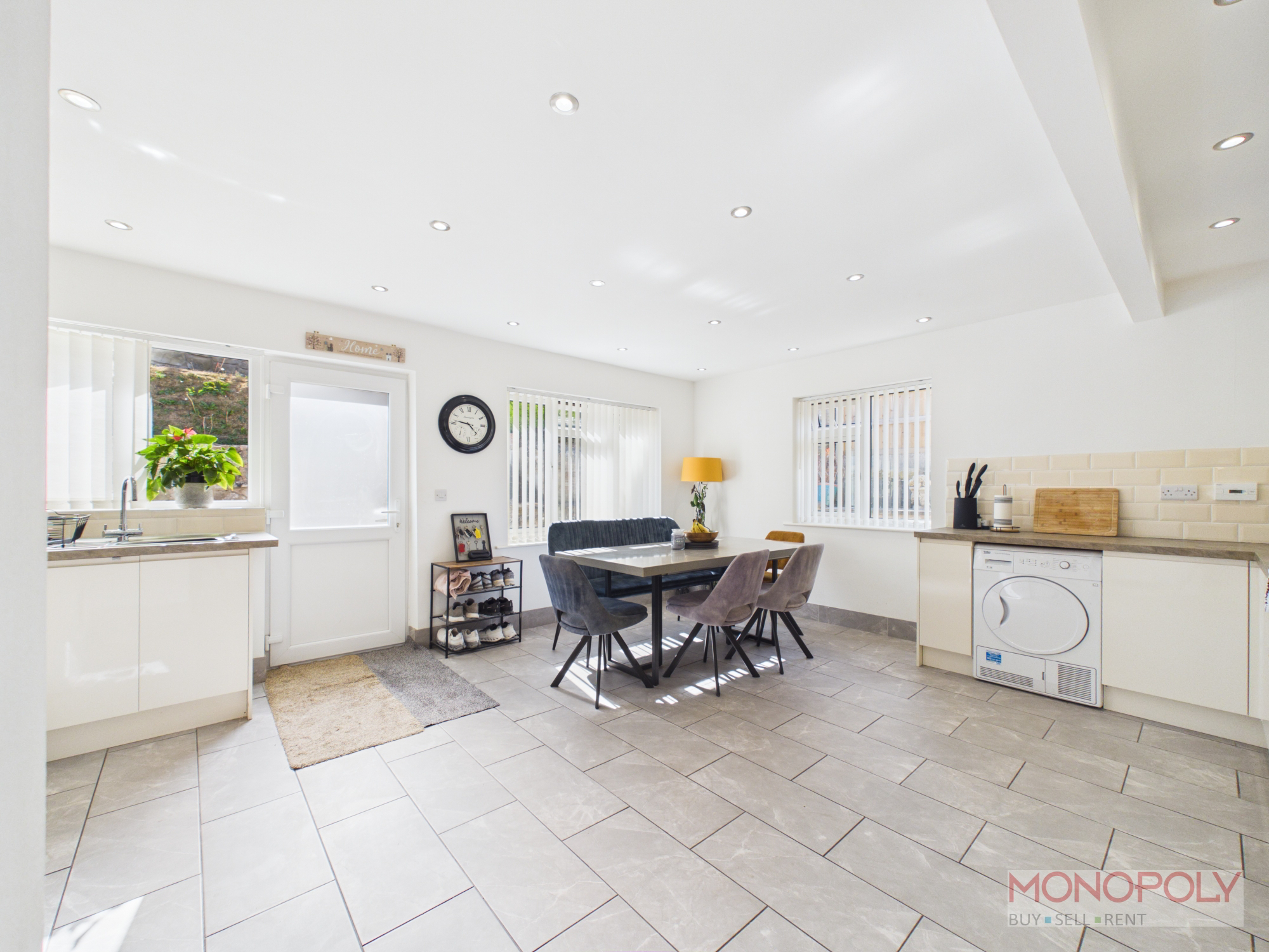 Pendwll Road, Moss, LL11, photo 5