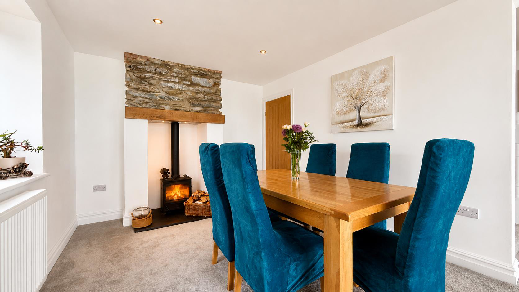 sitting room/diner