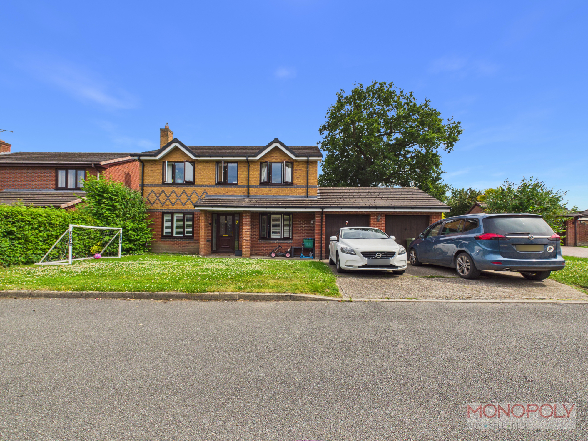 Greenfield View, Cross Lanes, LL13