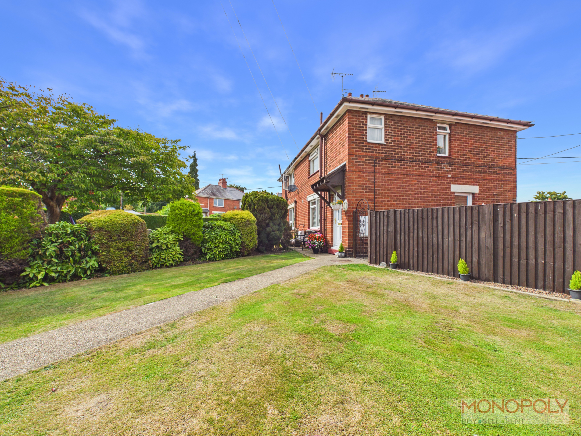 East Avenue, Ruabon, LL14, photo 18