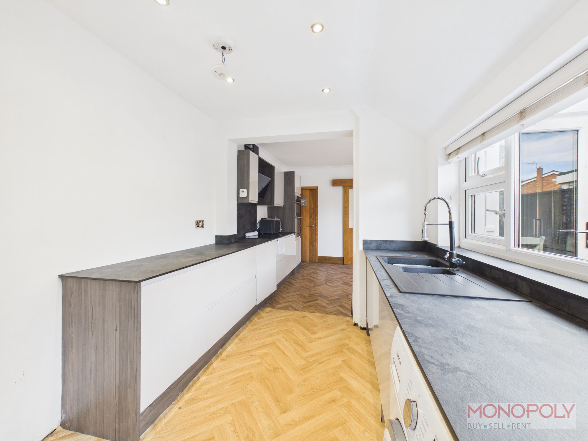 Dunelm Villas, Caego, LL11, photo 8