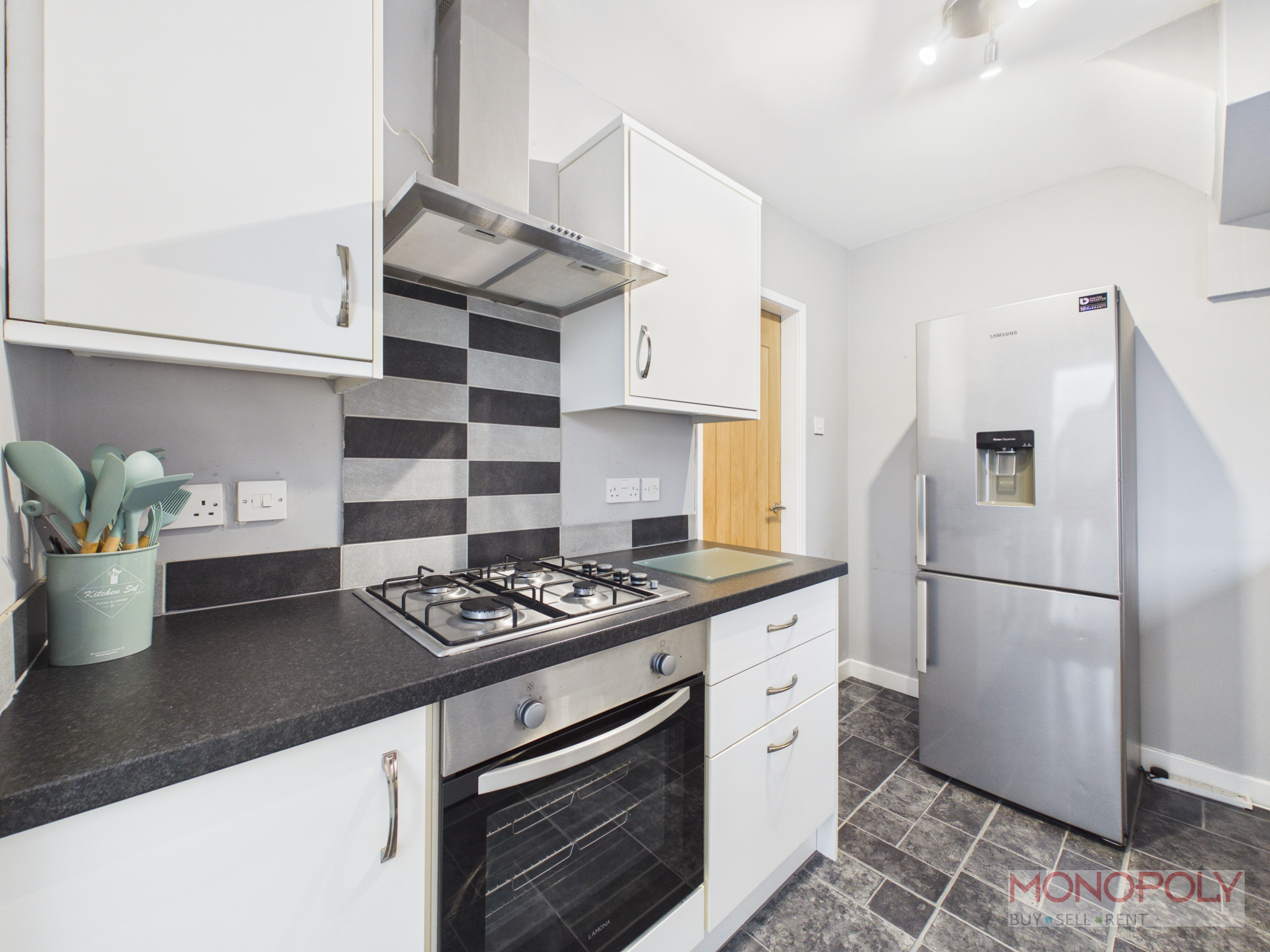 High Street, Gwersyllt, LL11, photo 6